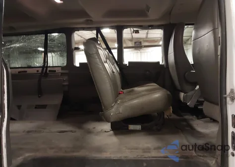 2013 GMC Savana 3500 Ls из США, поврежденный, VIN 1GJZ7ZFG3D1157591